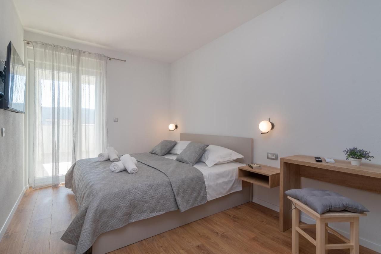Olea Apartments Trogir Extérieur photo